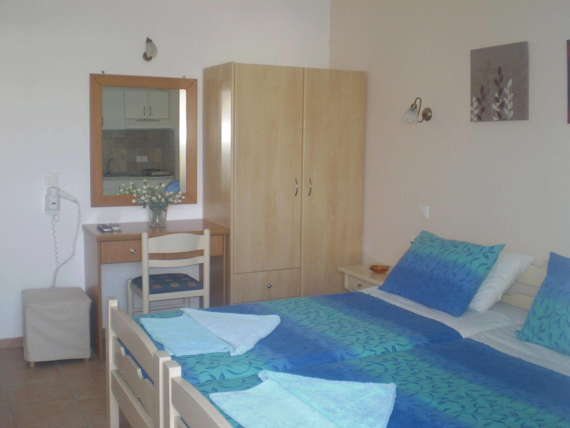 Galini Pension Chora d'Ios Extérieur photo