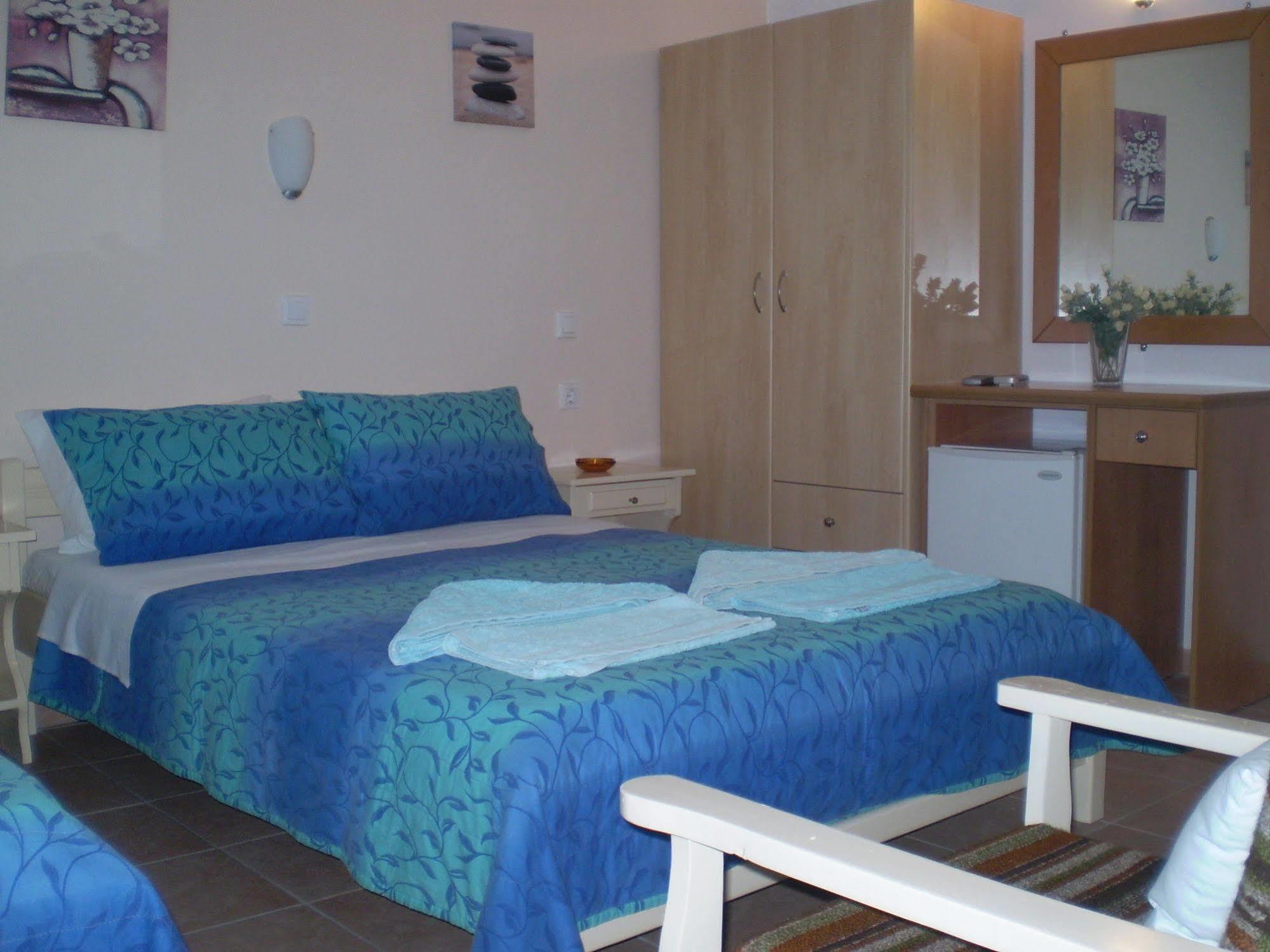 Galini Pension Chora d'Ios Extérieur photo